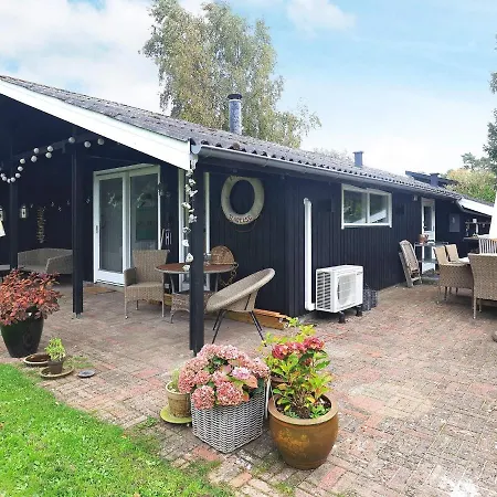 Idestrup Xxxvi Holiday home Boto By